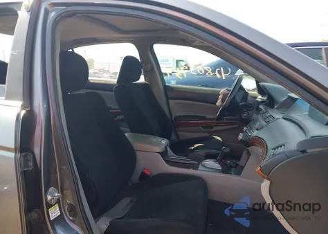 2011 Honda Accord 2.4 Ex from USA, damaged, VIN 1HGCP2F74BA049046